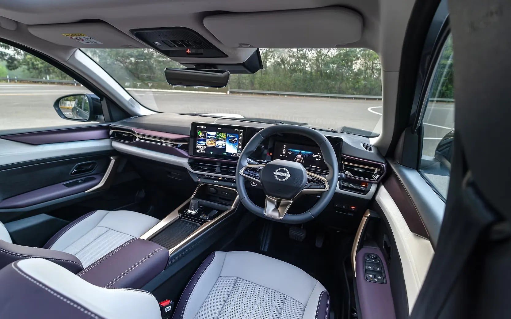 Interior looks quite upmarket on the Nissan Tekton