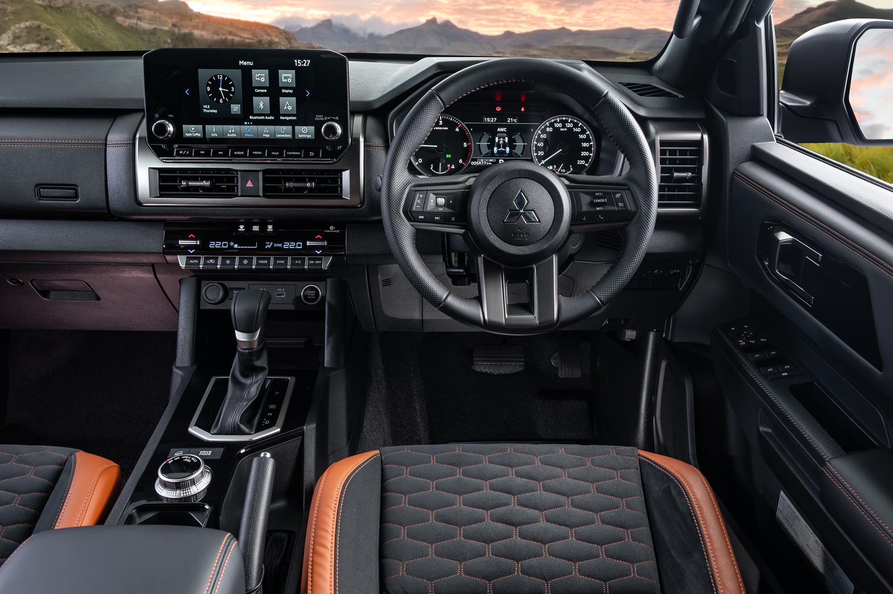 Drivers have seven modes to suit conditions with Super Select