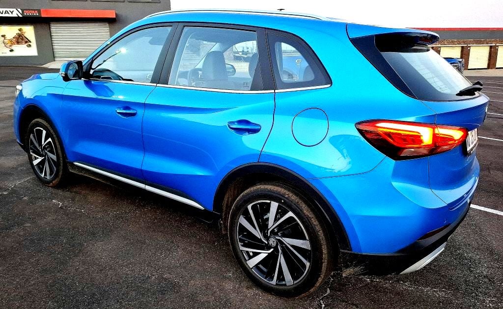 MG ZS Pro rear look