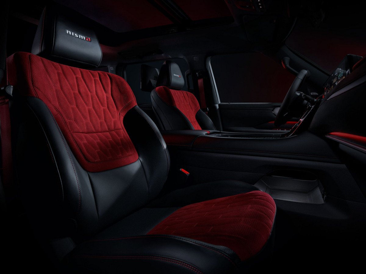 Front interior view of the Nissan Patrol Nismo