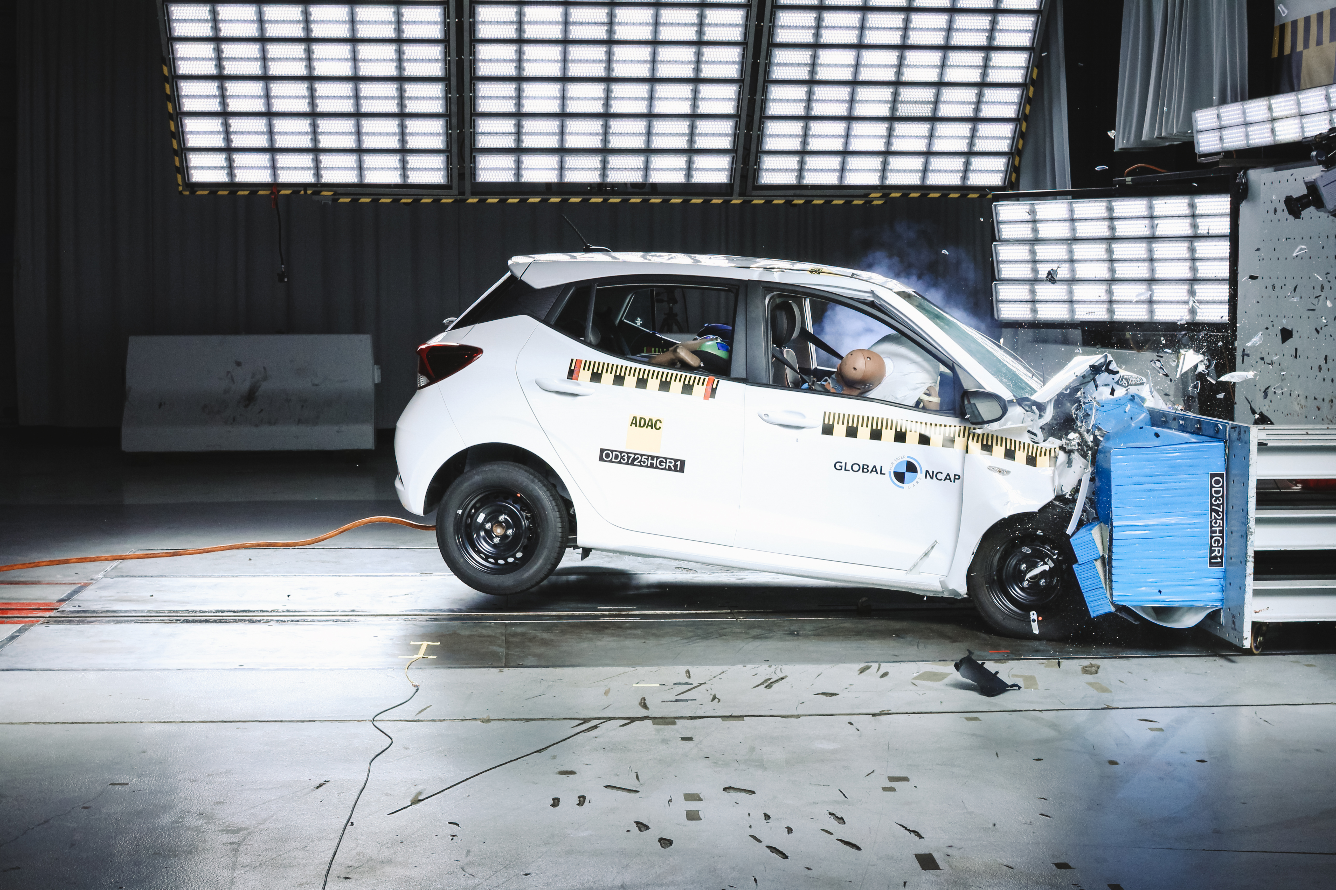 Hyundai Grand i10 frontal impact NCAP