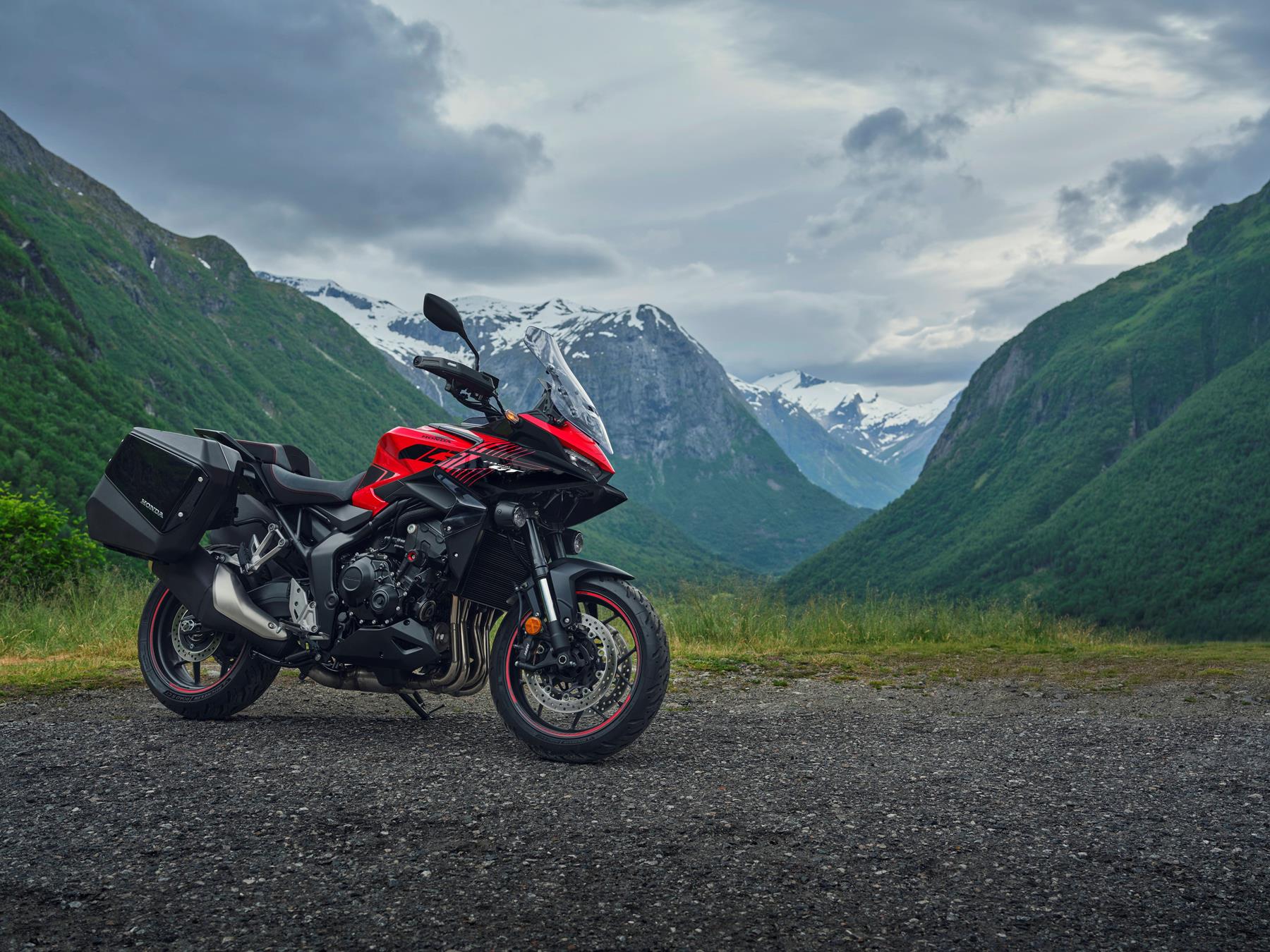 Designed for the long road - the Honda CB1000GT