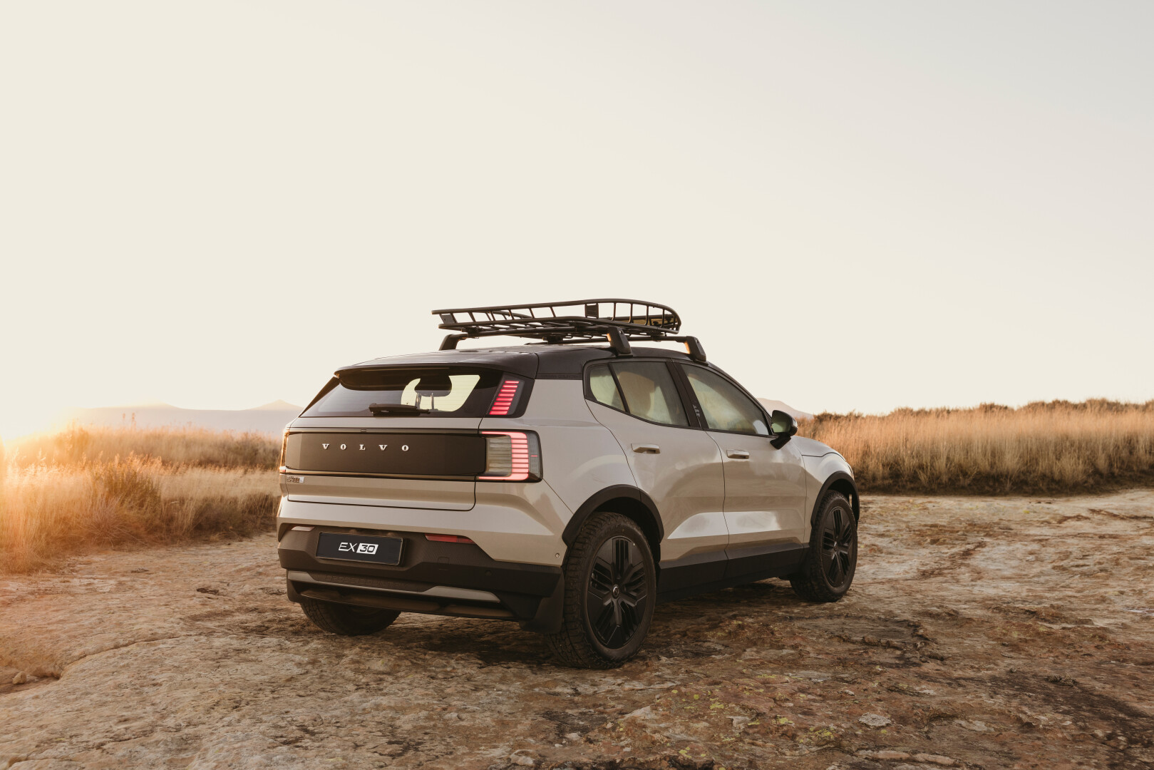 Volvo EX30 Cross rear view