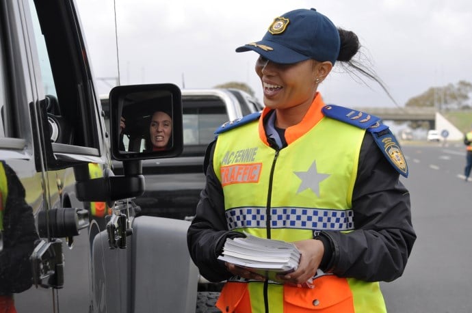 Police offer at a roadblock - image Arrive Alive