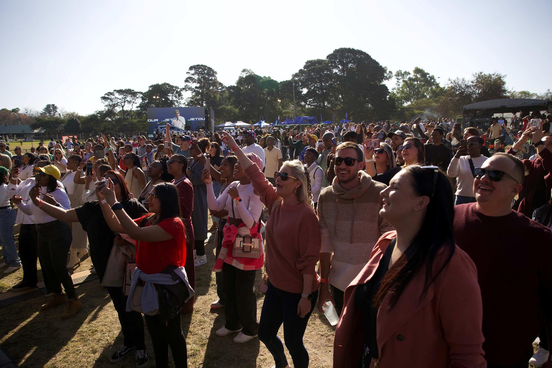 Crowds at the Jetour Festival