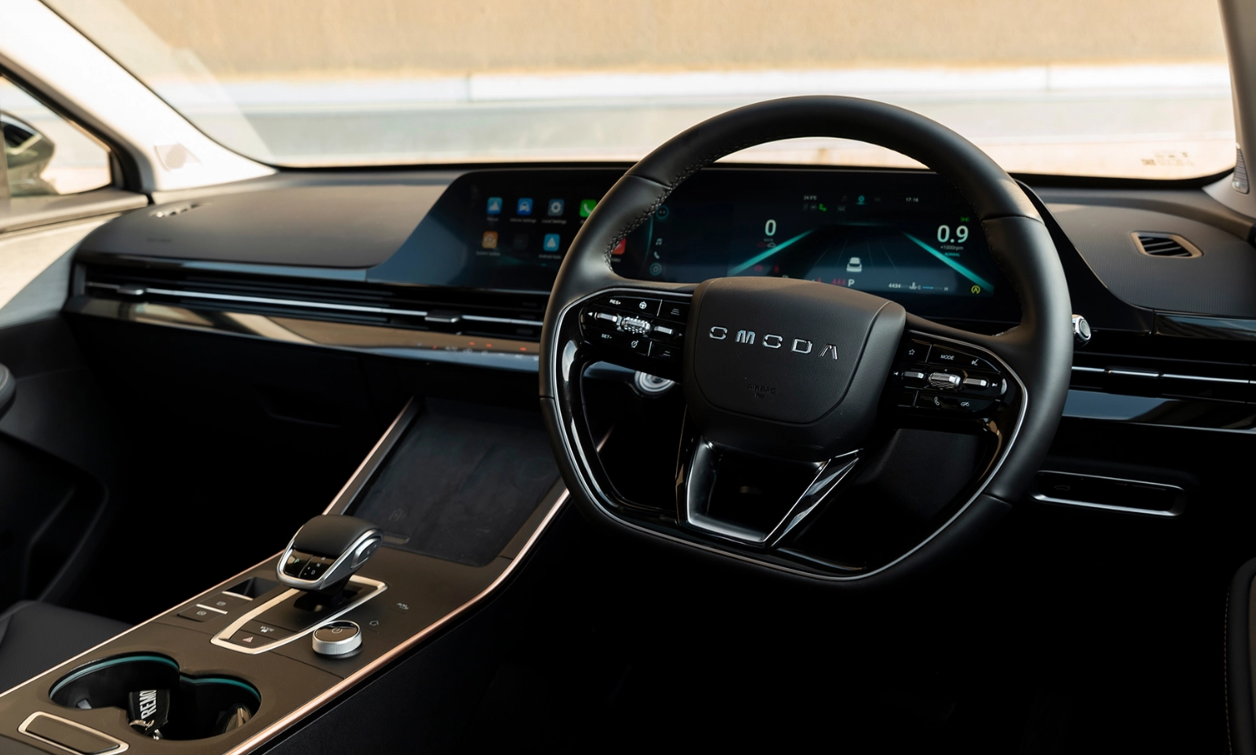 Clean and uncluttered interior design for Omoda C5 Lux X